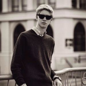 Meet your Posher, Addison